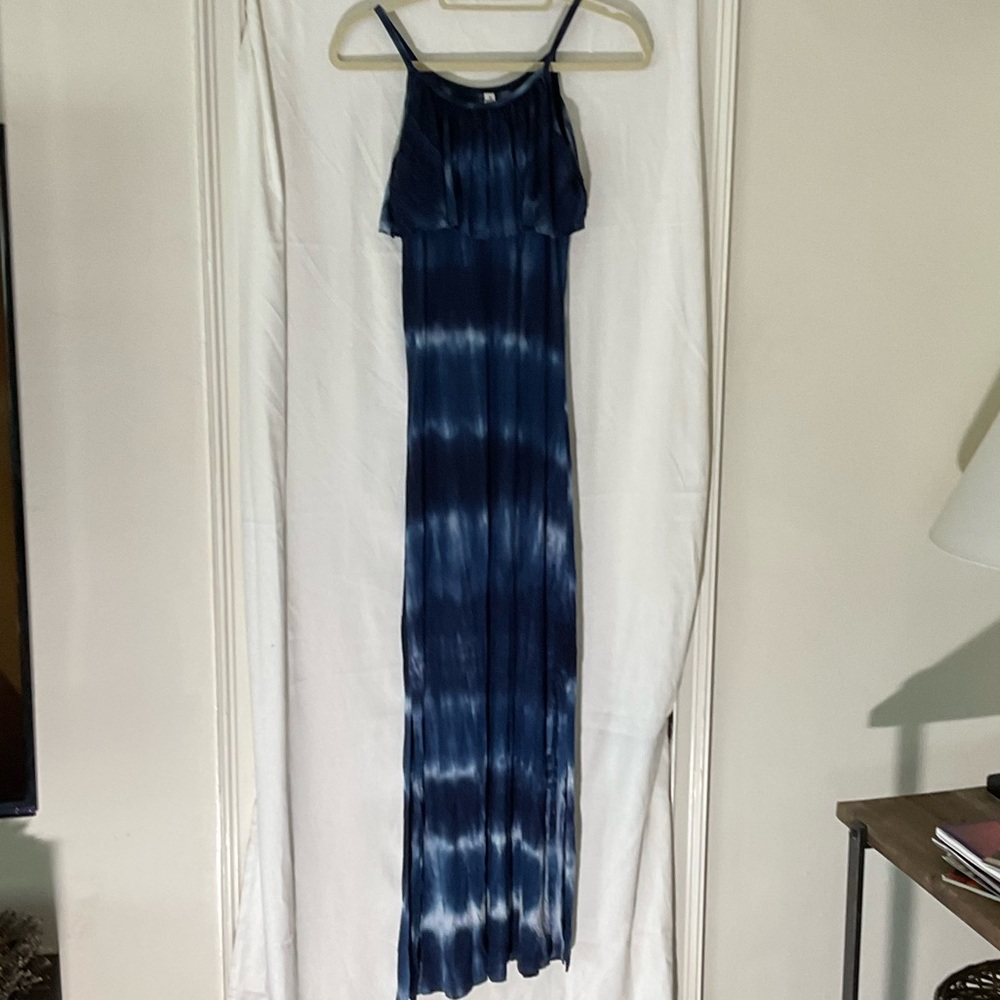 Super cute blue tie dye maxi